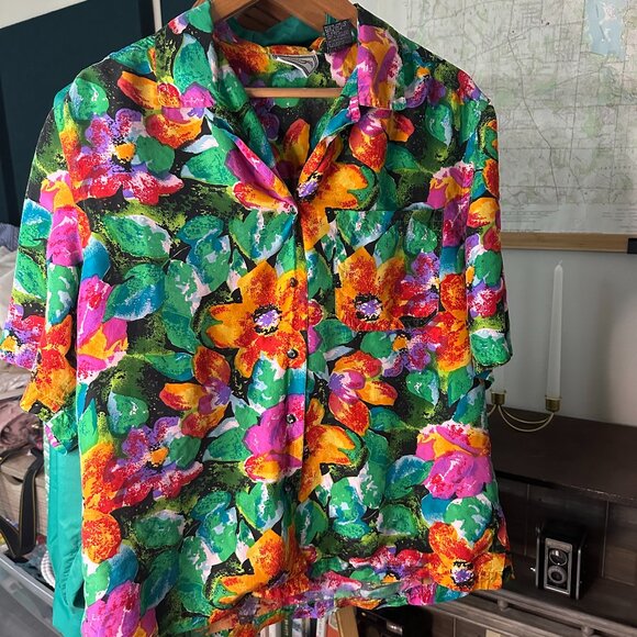 L 100% Silk Vintage Peaches & Smith Top - Picture 1 of 2